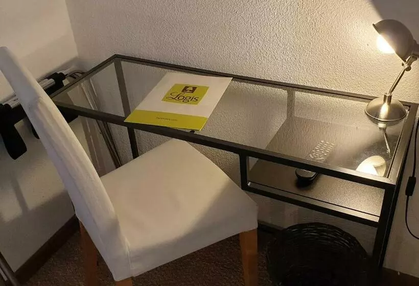 スタンダードルーム, Le Relais Des Dix Crus   Logis Hôtel B&b
