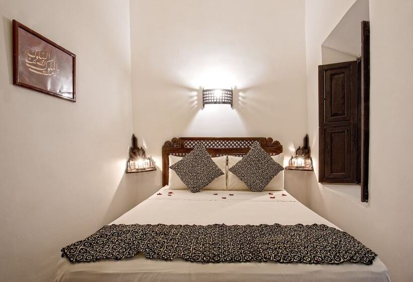 سوییت اجرایی, Riad Al Jana