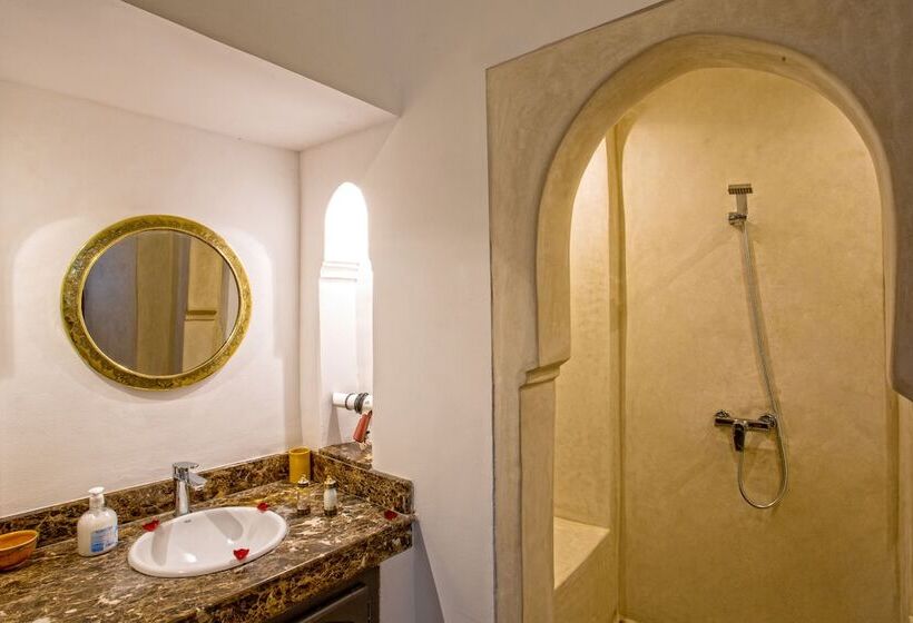 اتاق سوپریور, Riad Al Jana