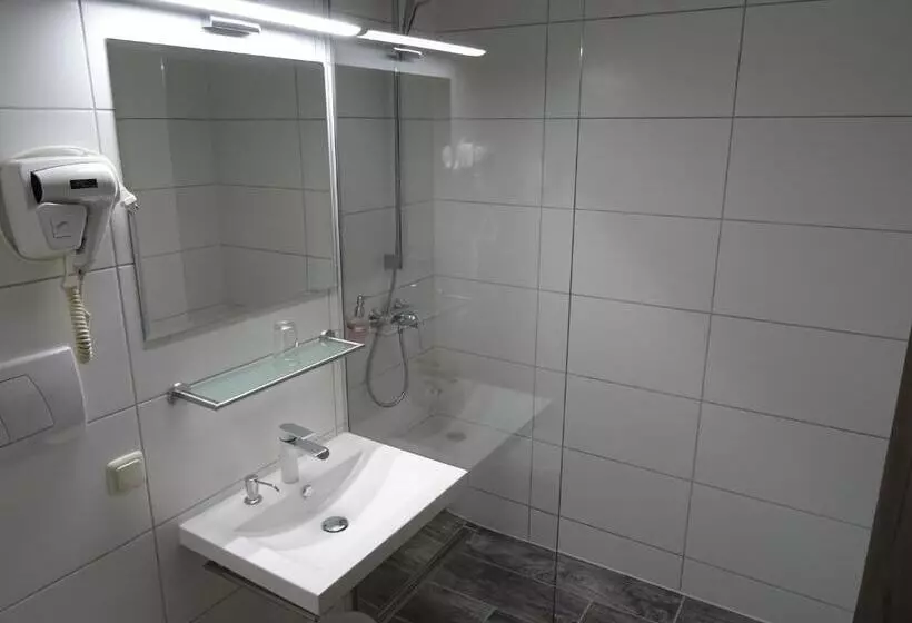バルコニー付きスタンダードステューディオ, Apparthotel Alte Innbrücke 24std Self Check In
