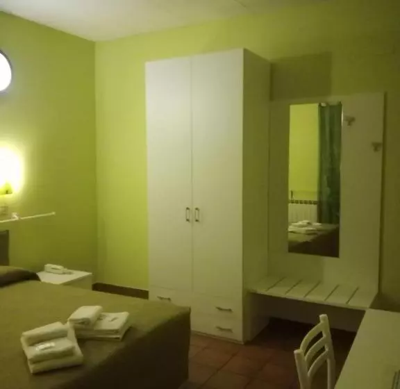スタンダードトリプルルーム, Albergo Airone