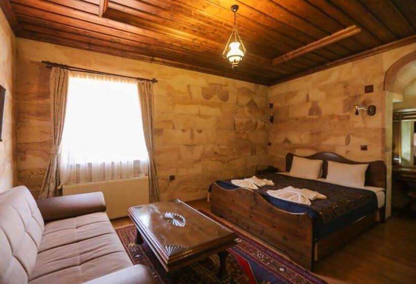 Номер Deluxe, Akuzun