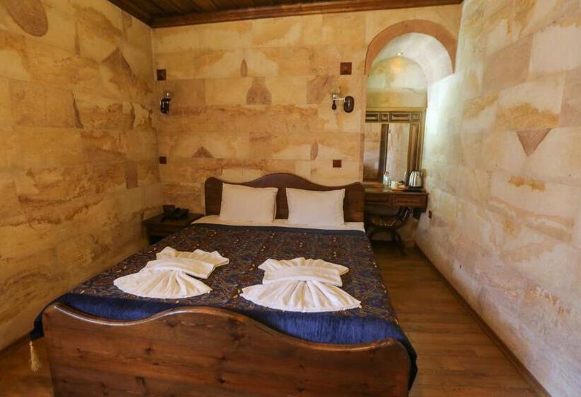 Номер Deluxe, Akuzun