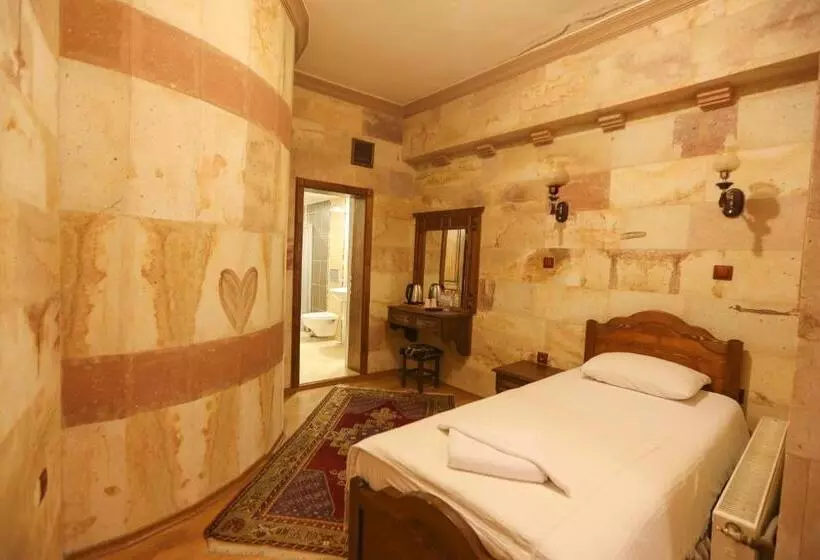 اتاق سوپریور سه تخته, Akuzun
