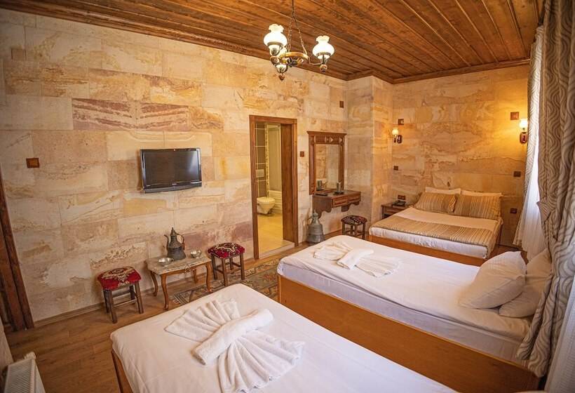 Номер Deluxe, Akuzun