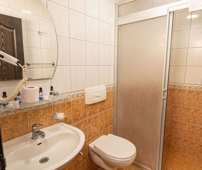 Номер Стандарт, Akuzun