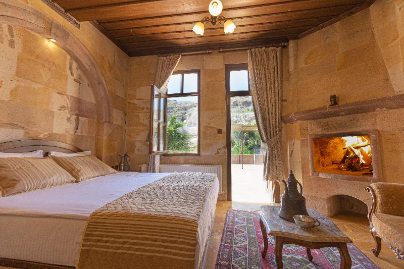 Номер Deluxe, Akuzun