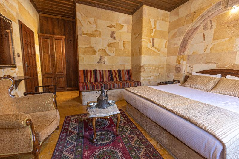 Номер Deluxe, Akuzun