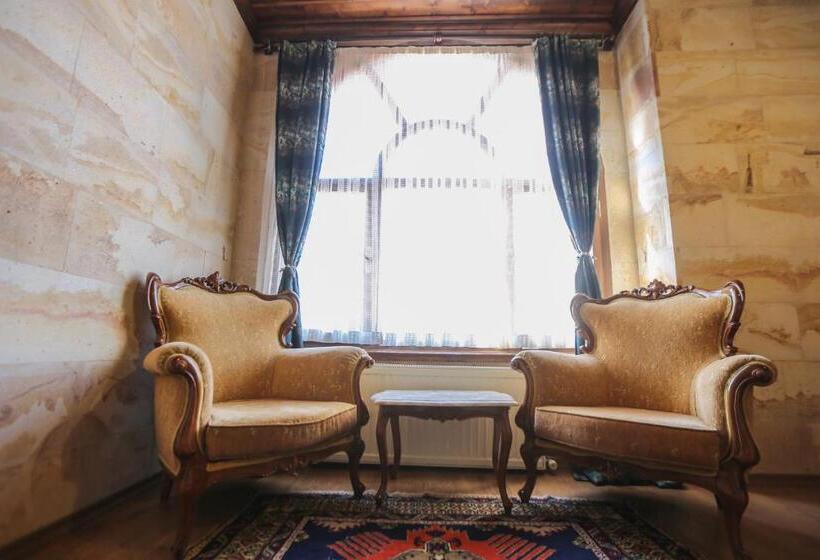 Номер Deluxe, Akuzun