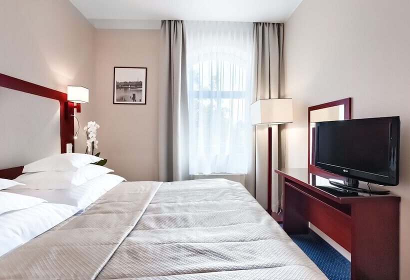 标准工作室, Atrium