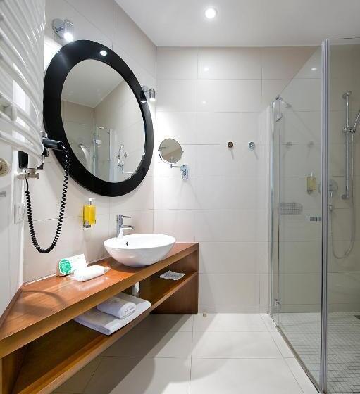 Classic Interior Room, Bayjonn Boutique