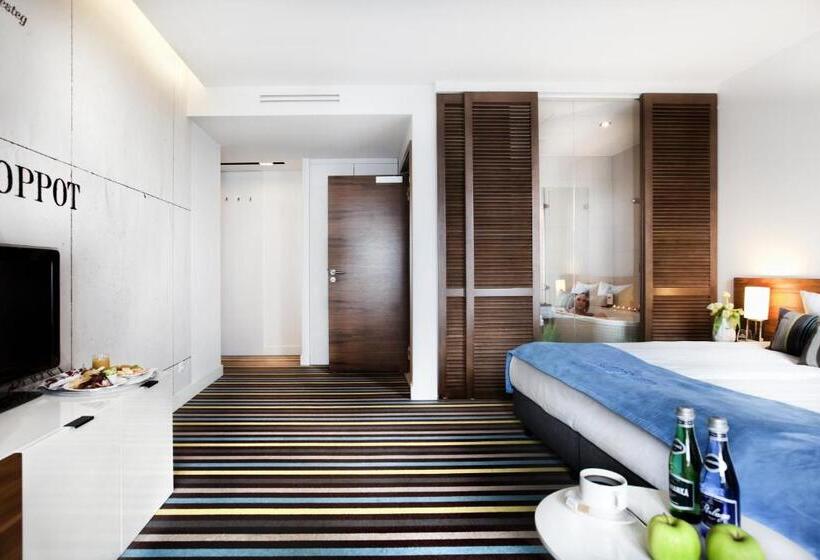 اتاق سوپریور با چشمانداز شهر, Bayjonn Boutique