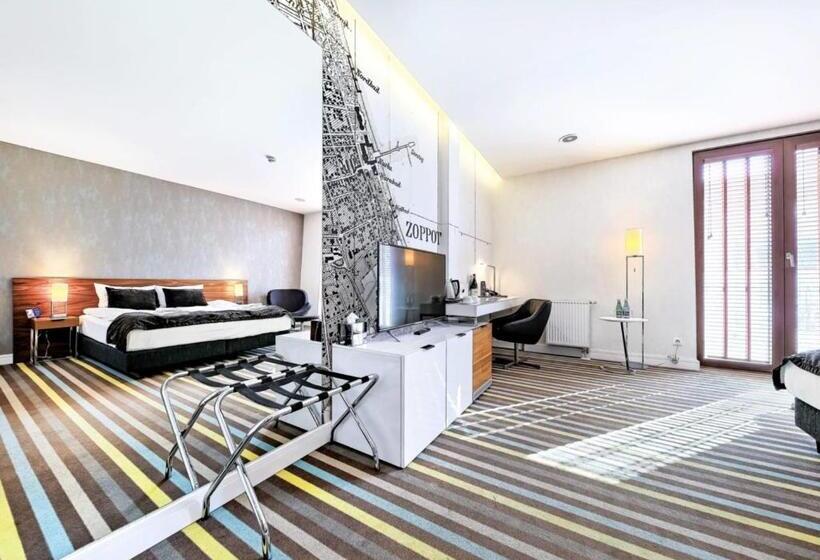 اتاق لوکس, Bayjonn Boutique