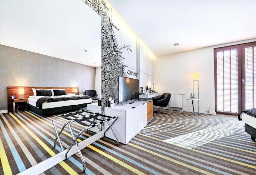 اتاق لوکس, Bayjonn Boutique