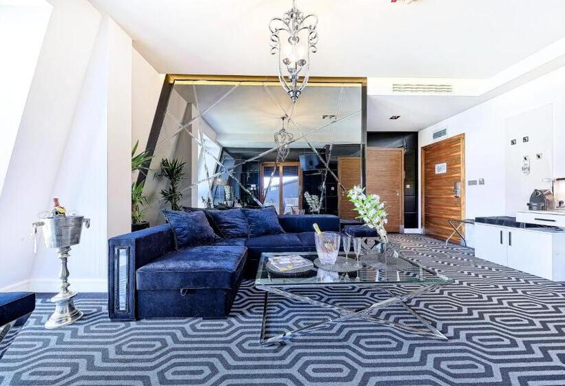 استودیوی استاندارد با چشمانداز دریا, Bayjonn Boutique