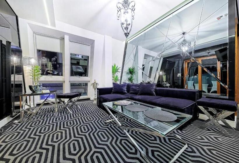 إستوديو قياسى مطل على البحر, Bayjonn Boutique