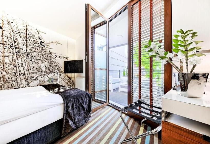 Classic Interior Room, Bayjonn Boutique