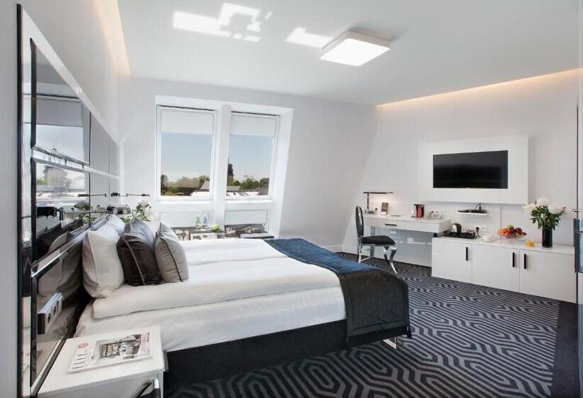 اتاق لوکس, Bayjonn Boutique