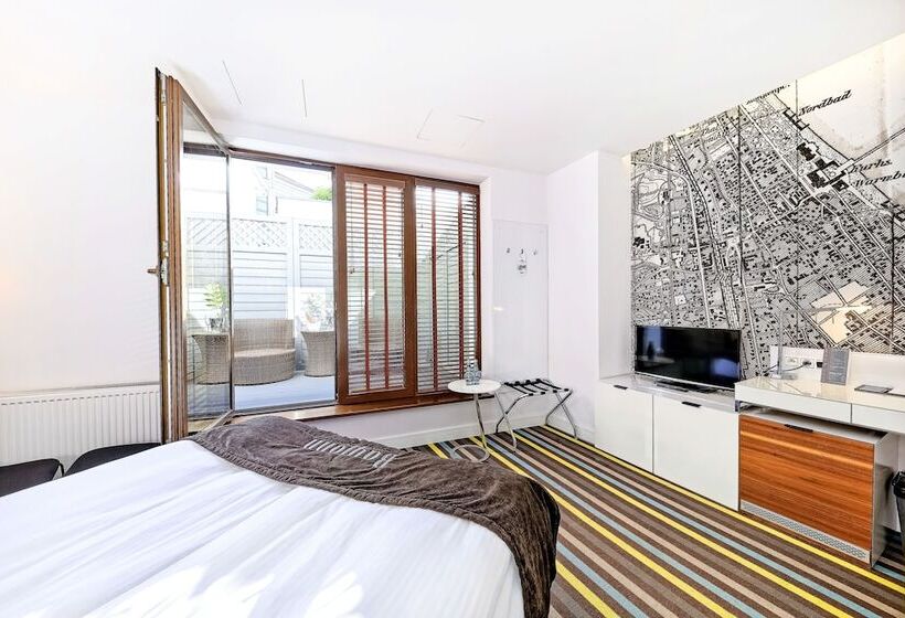 اتاق کلاسیک, Bayjonn Boutique