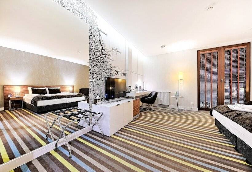 اتاق لوکس, Bayjonn Boutique