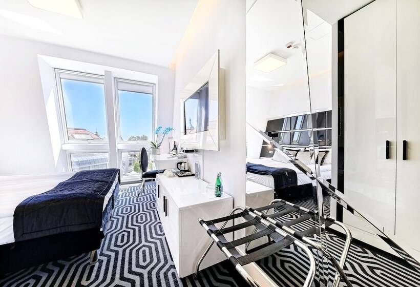 اتاق کلاسیک, Bayjonn Boutique