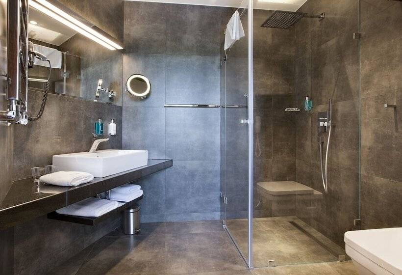 اتاق کلاسیک, Bayjonn Boutique