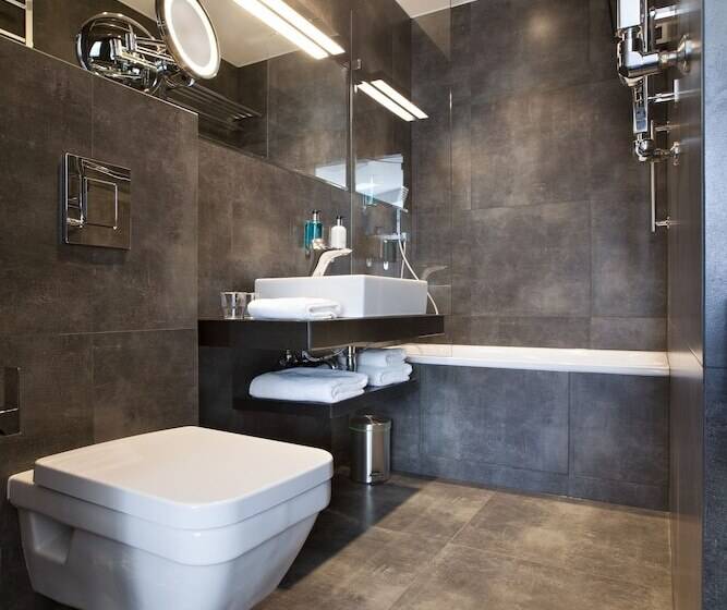 اتاق لوکس, Bayjonn Boutique