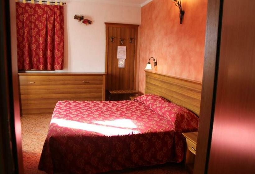 Pokój Standard Trzyosobowy, Cà Del Ponte