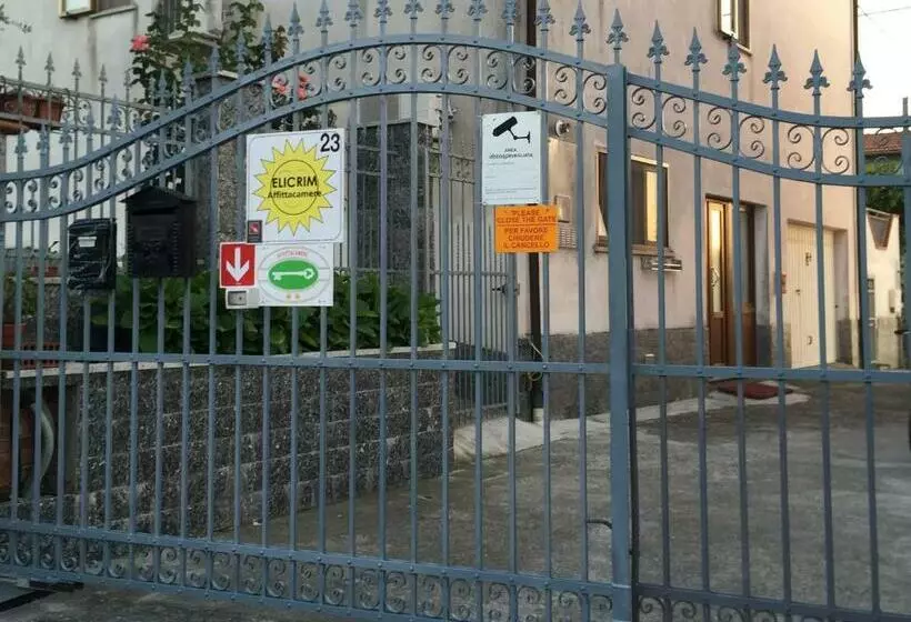 Standard Neljän Hengen Huone, Elicrim