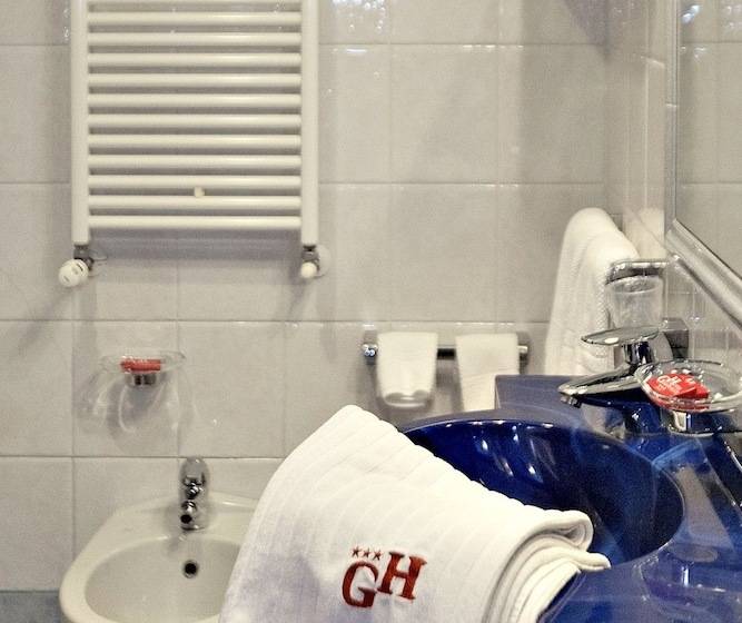 Chambre Standard Individuelle, Garibaldi