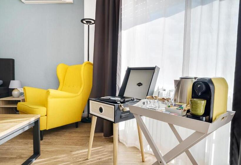 اتاق سوپریور با تخت بزرگ, Marktterrassen