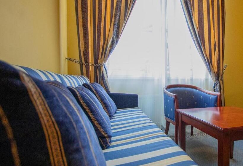 スーペリアールーム, Giovanni Giacomo