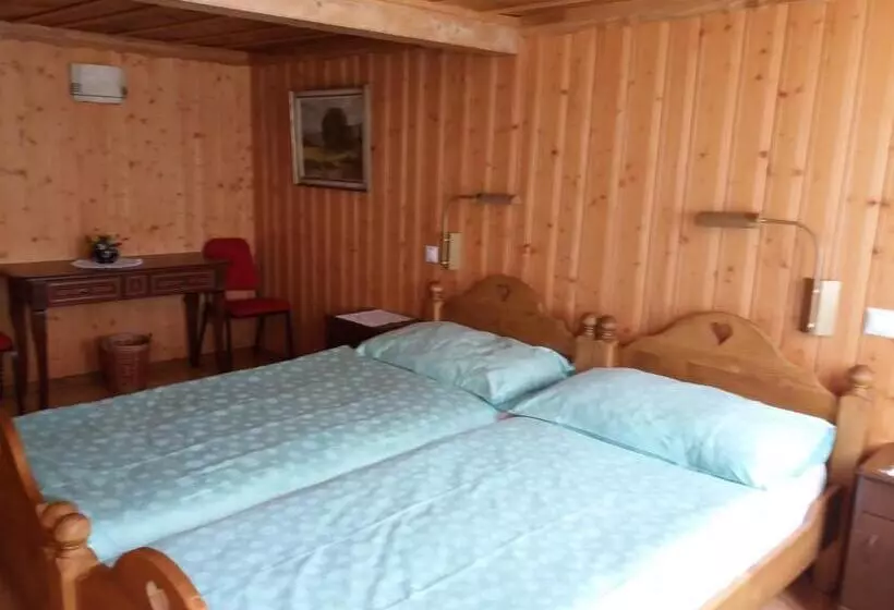 スタンダードルーム, Hôtel Du Chamois