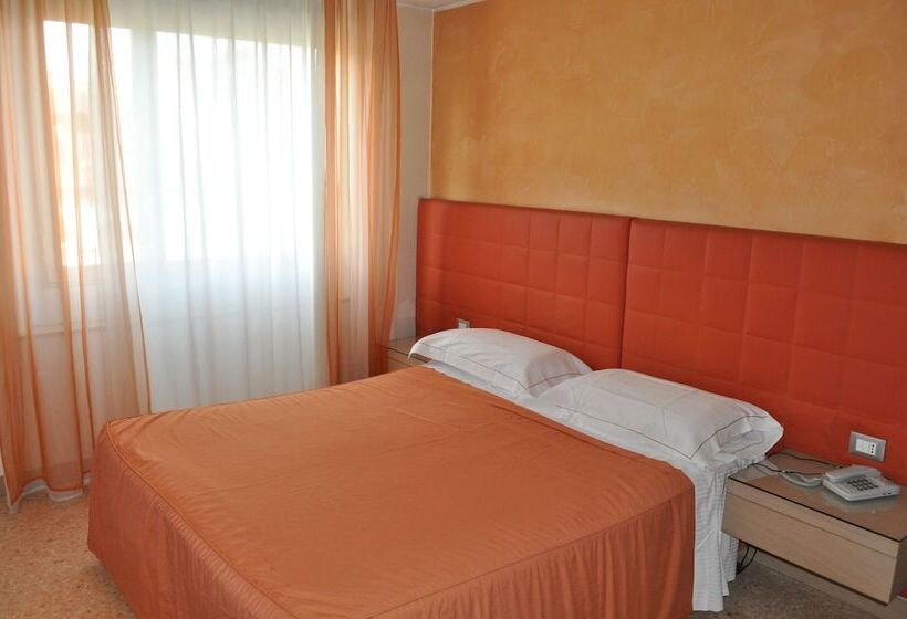 Habitació Estàndard, Igea