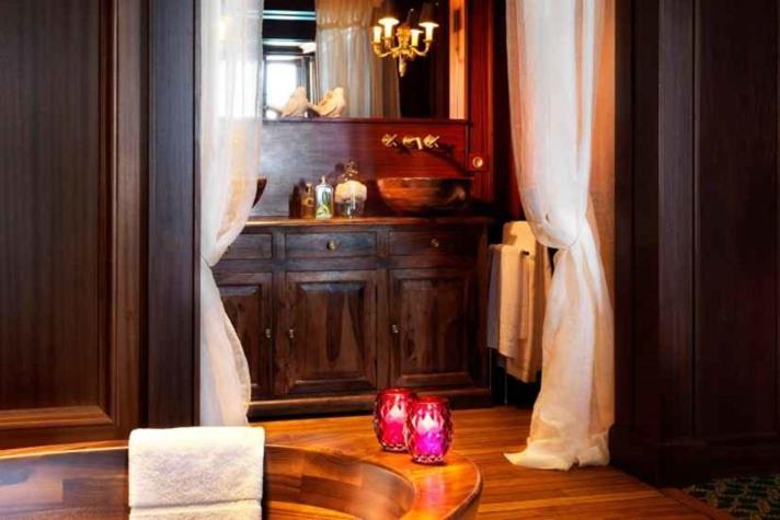 جناح دور أخير, Le Palace De Menthon