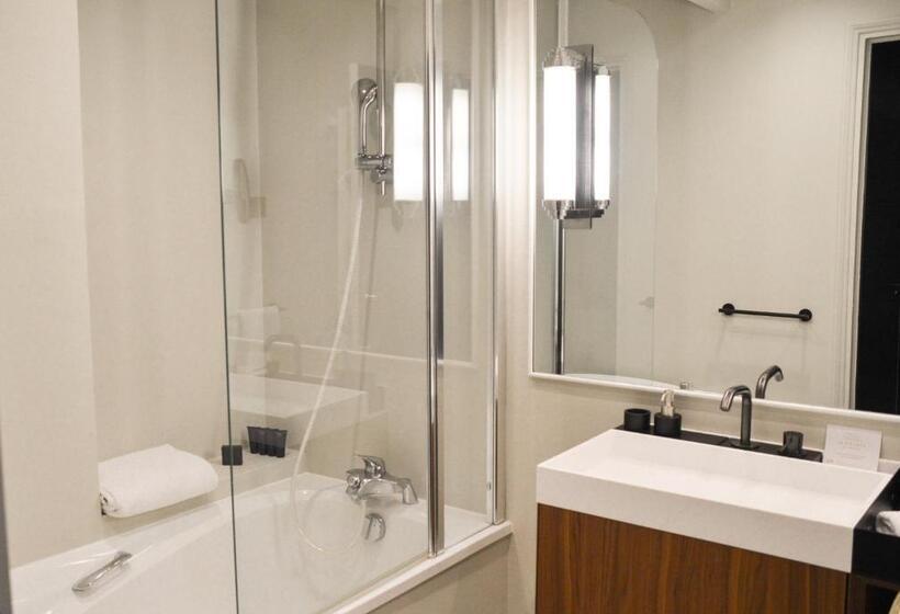 غرفة قياسية ذات إطلالة, Le Palace De Menthon