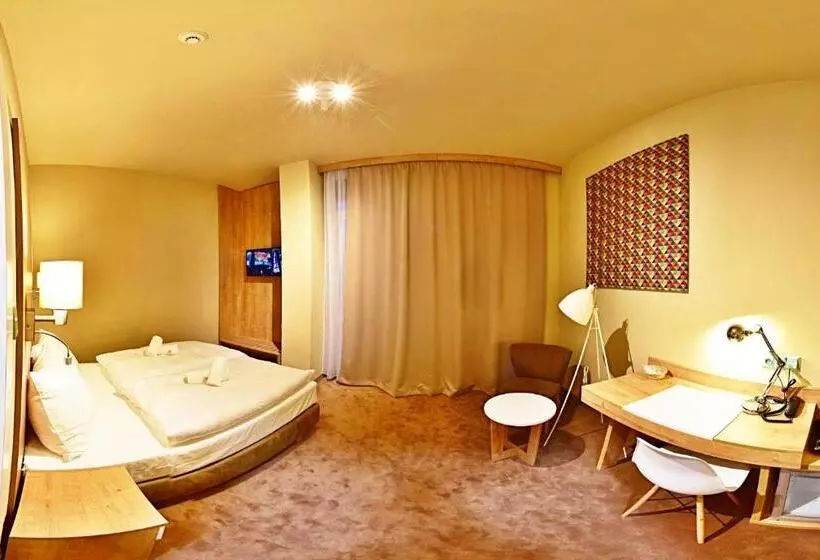 اتاق لوکس, Liberec