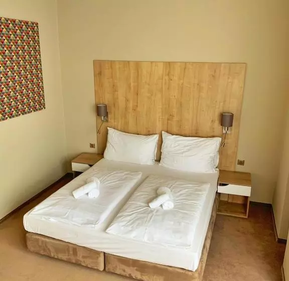 سوییت لوکس, Liberec