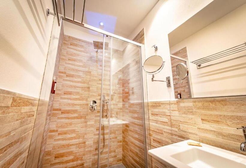 Номер Стандарт, Palazzuolo