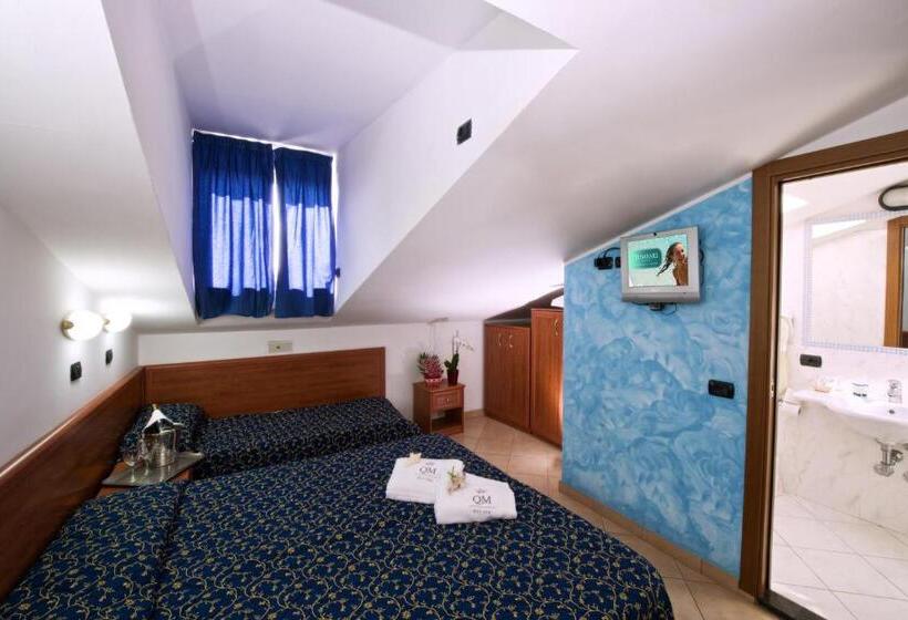 اتاق کلاسیک, Queen Mary