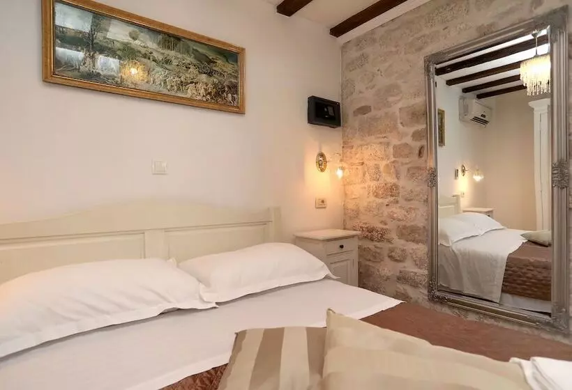 Habitació Estàndard, Villa Carrara