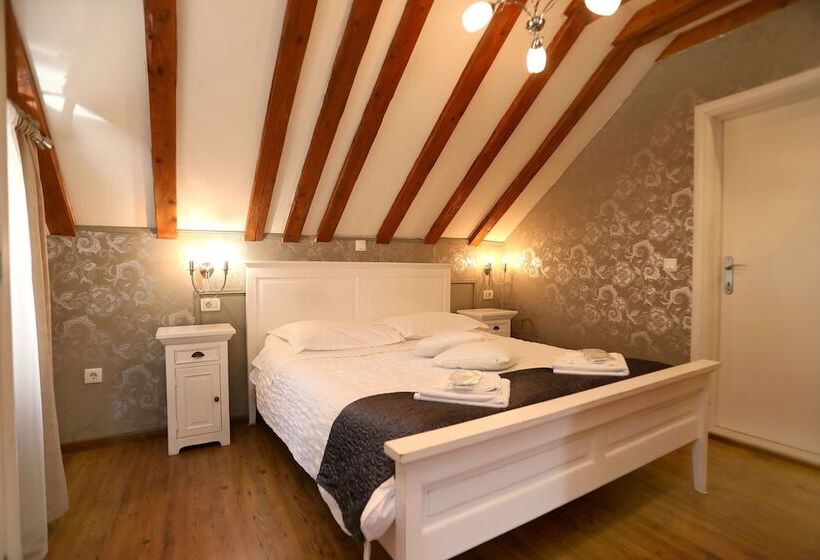 اتاق سوپریور, Villa Carrara