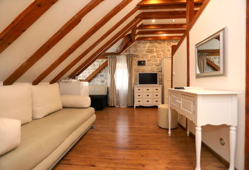 اتاق سوپریور, Villa Carrara