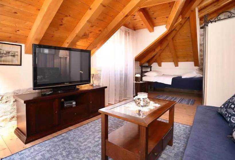 Suite Familiar 2 Dormitoris, Villa Carrara