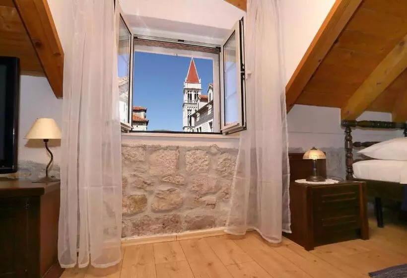 Suite Familiar 2 Dormitoris, Villa Carrara