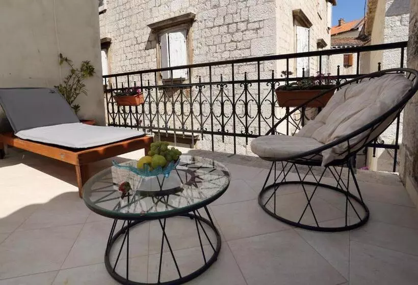 Habitació Estàndard amb Balconada, Villa Carrara