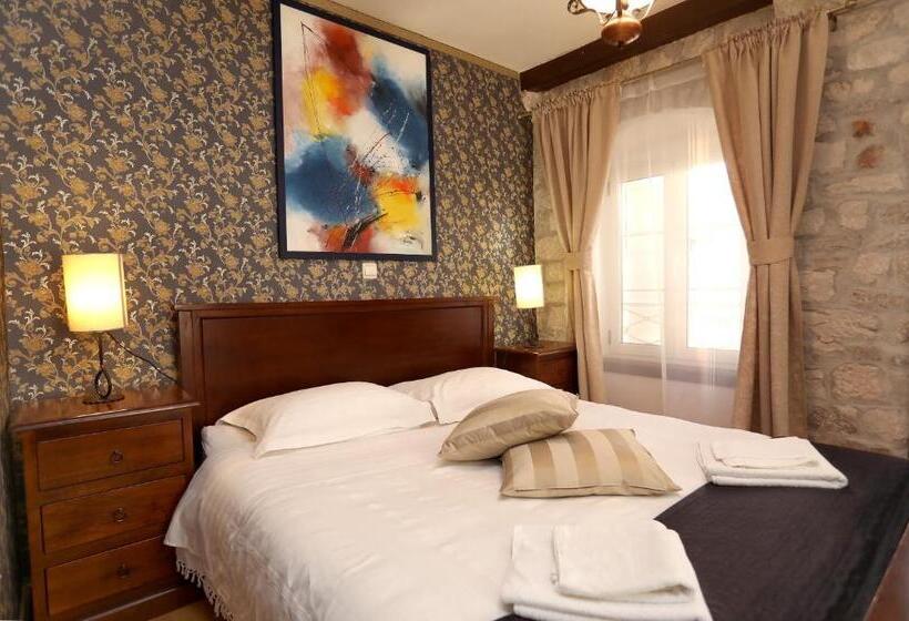 اتاق استاندارد با بالکن, Villa Carrara