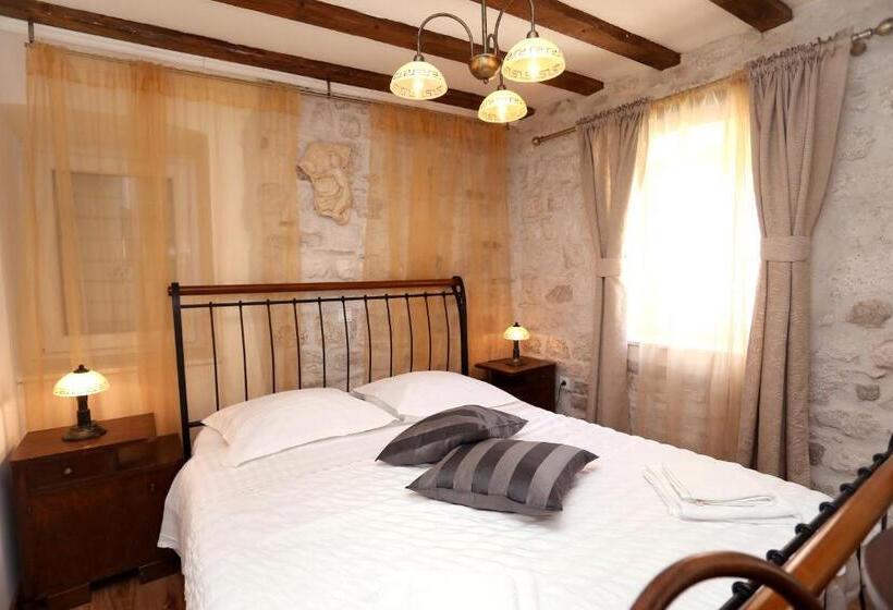 اتاق استاندارد, Villa Carrara