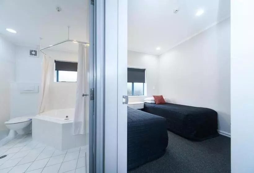 سوییت, Aubyn Court Spa Motel