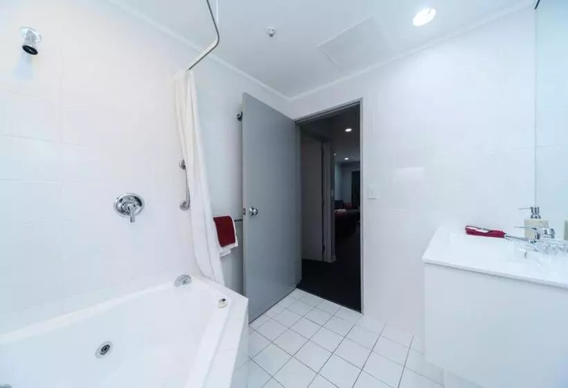 سوییت, Aubyn Court Spa Motel